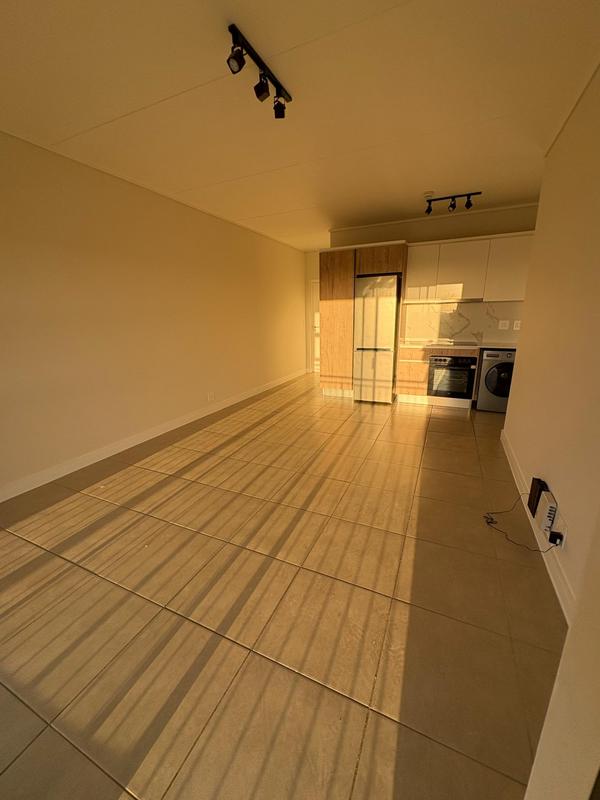 To Let 1 Bedroom Property for Rent in Richwood Western Cape